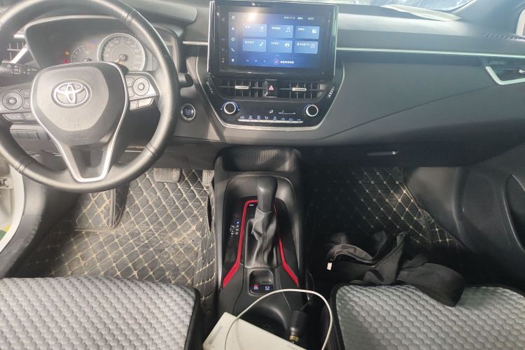 丰田 雷凌 2021款 185T CVT运动版中控内饰16