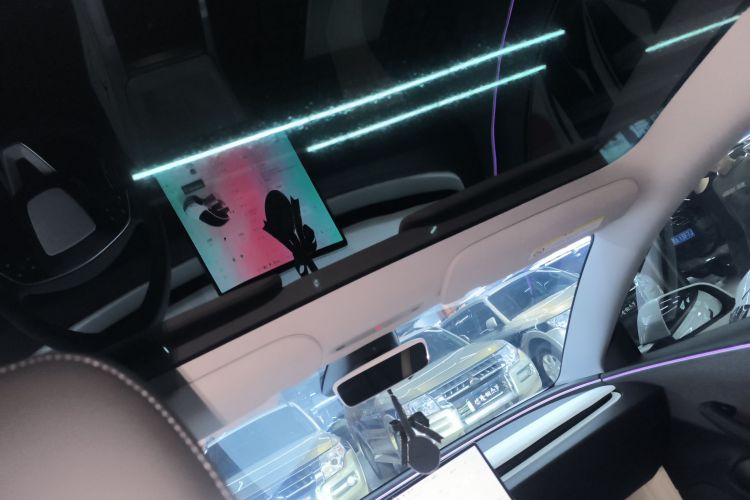 特斯拉 Model 3 2023款 后轮驱动版中控内饰22