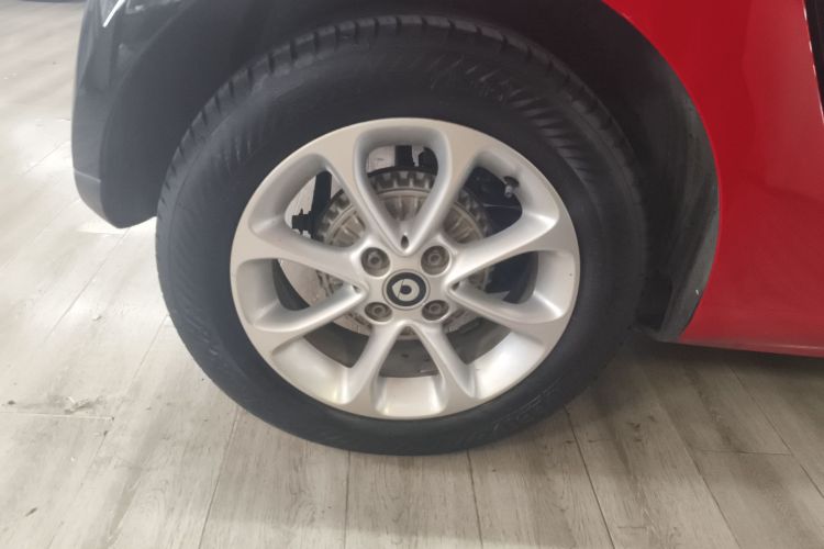 smart fortwo 2018款 1.0L 52千瓦硬顶灵动版 国V车身外观6008