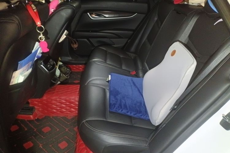 凯迪拉克XTS 2018款 28T 精英型中控内饰7004