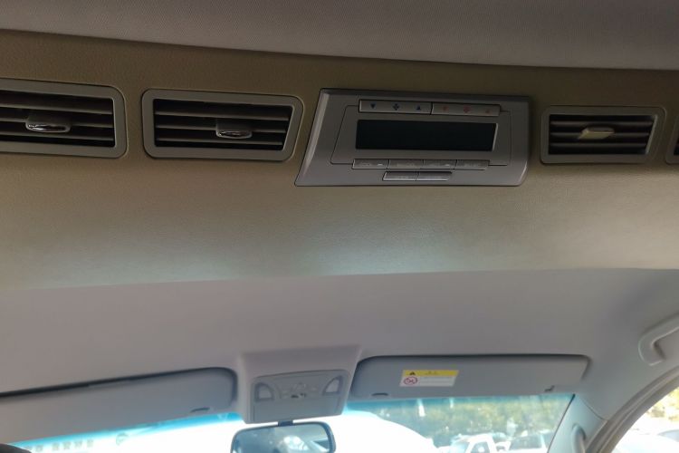 江汽集团 瑞风M5 2016款 2.0T 汽油自动公务版中控内饰22