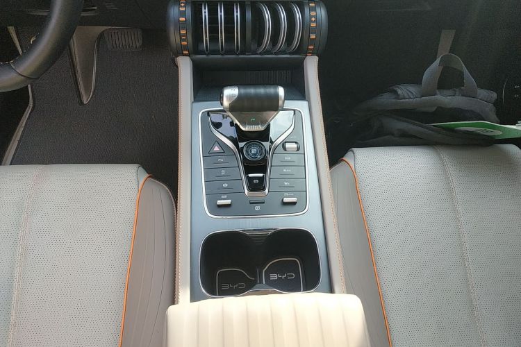 比亚迪 元PLUS 2023款 冠军版 430KM 超越型局部细节18