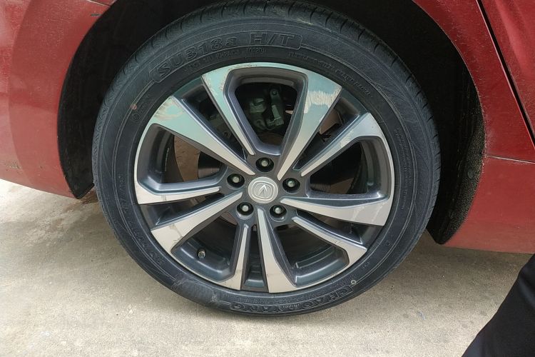 长安 逸动 2020款 PLUS 蓝鲸NE 1.4T GDI DCT旗舰型车身外观6008