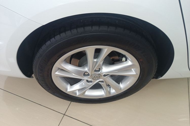 别克 君威 2020款 552T 精英型车身外观6008