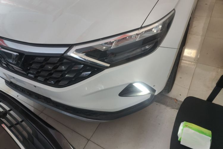 捷达VS5 2019款 280TSI 自动荣耀型局部细节36