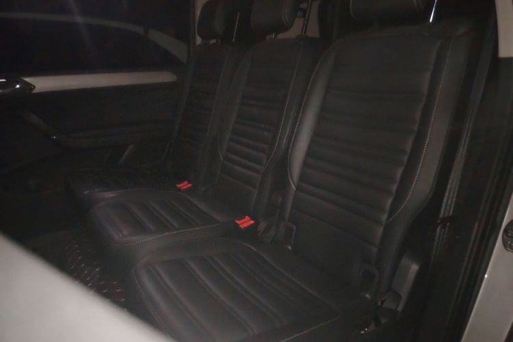 大众 2018款 途安L 280TSI DSG舒适版 7座 国VI中控内饰7004