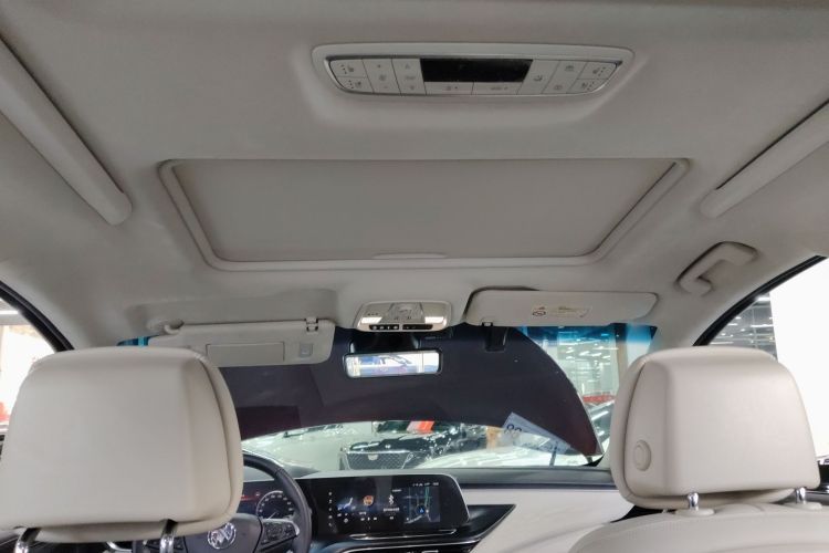 别克GL8 2020款 Avenir艾维亚 六座贤礼版中控内饰22