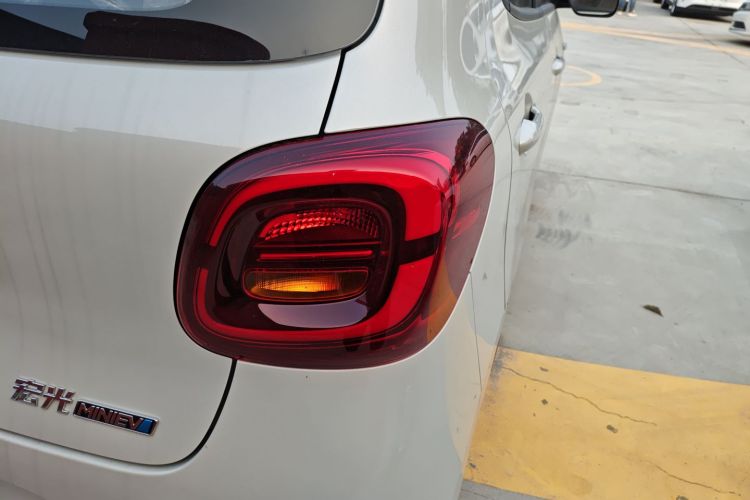 五菱汽车 宏光MINIEV 2025款 四门版 进阶款车身外观6006