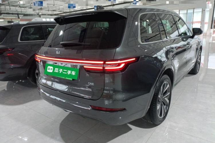 理想汽车 理想ONE 2021款 增程6座版车身外观7