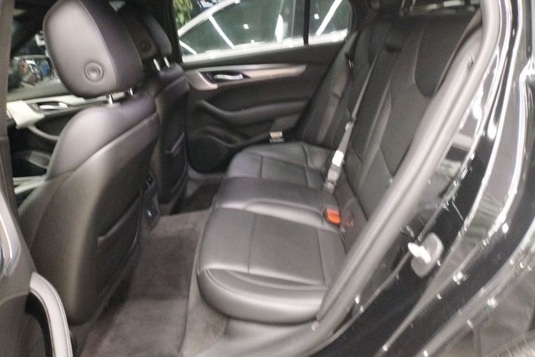 凯迪拉克CT5 2020款 改款 28T 豪华型中控内饰21