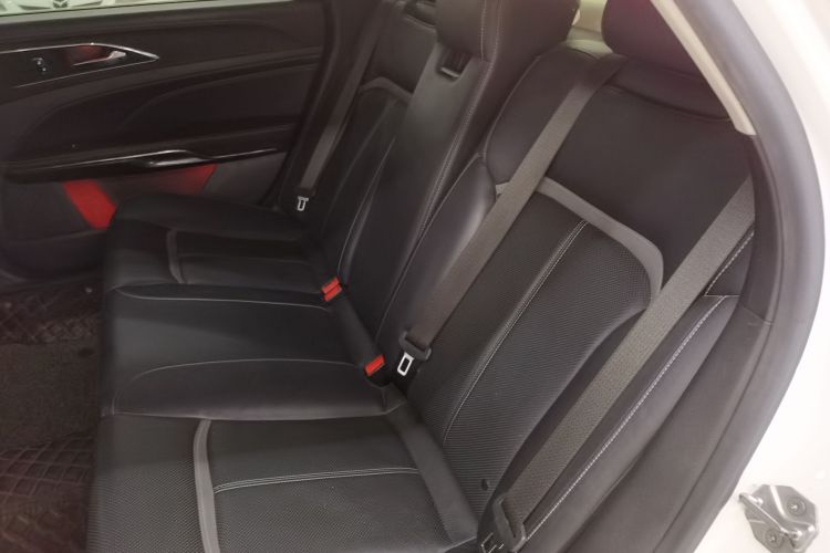 福特 金牛座 2017款 EcoBoost 180 至尊型中控内饰21