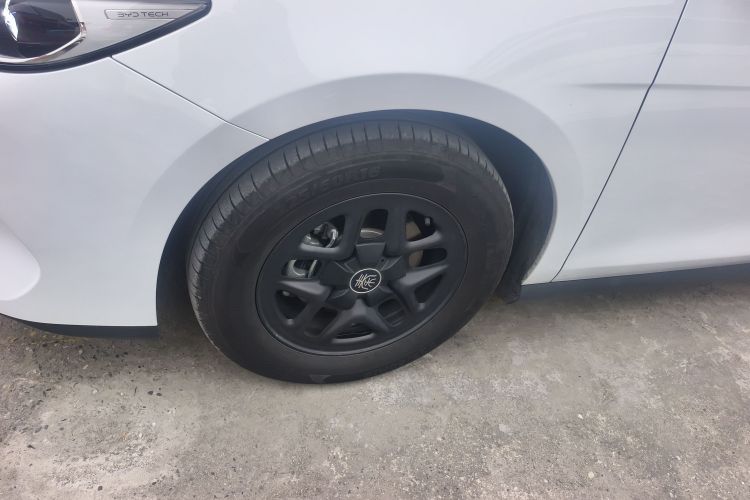 比亚迪 秦PLUS 2025款 DM-i 智驾版 55KM领先型车身外观6007