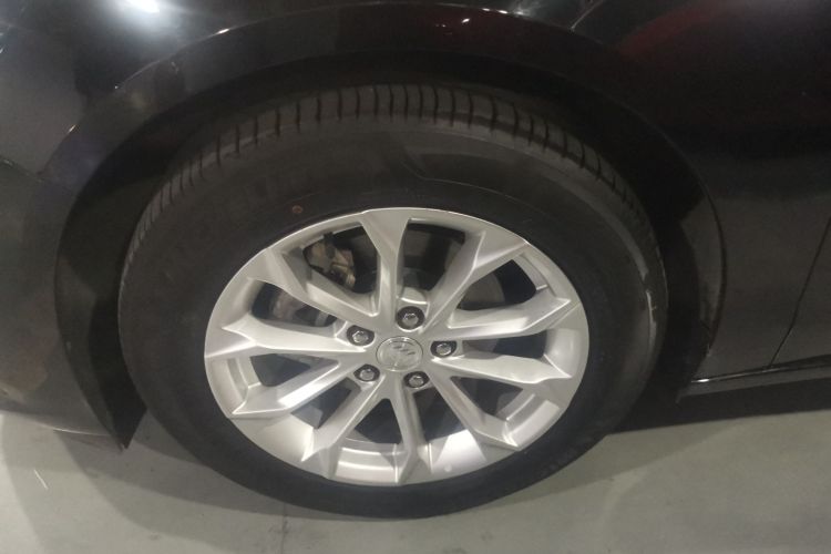 别克 君越 2022款 552T 豪华型车身外观6002