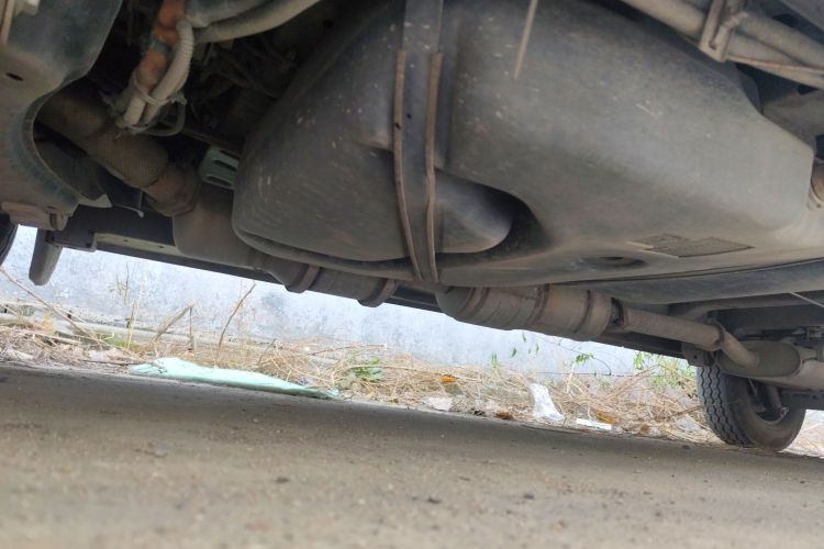 东风御风 御风 2021款 2.0T动力王前驱物流车长轴中顶6-9座国VI ZD20局部细节9004