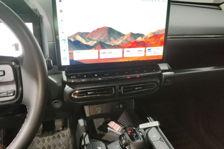 哈弗大狗 PLUS 新能源 2024款 Hi4 102km 潮电版Plus中控内饰16