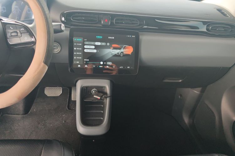 零跑汽车 零跑T03 2021款 400轻享版 三元锂局部细节16