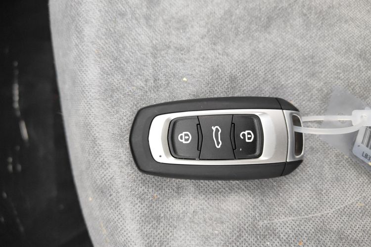 吉利银河 2024款 熊猫mini 200km 耐力熊中控内饰11