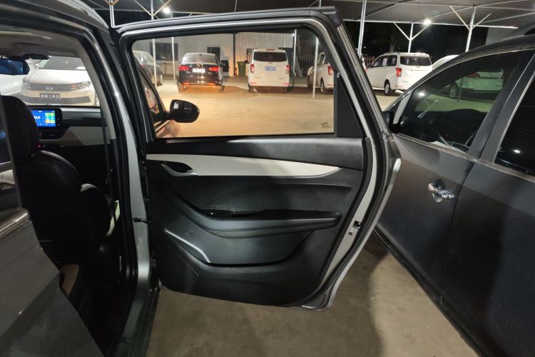 宝骏360 2019款 1.5L CVT豪华型 国VI中控内饰45