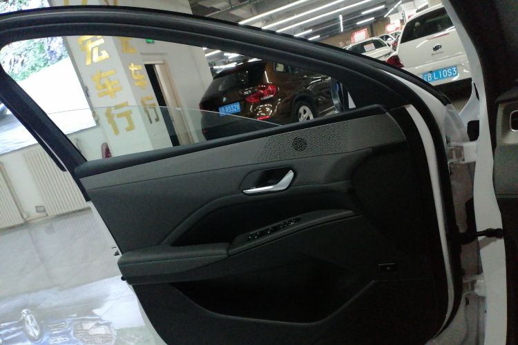 比亚迪 秦PLUS 2025款 DM-i 智驾版 55KM领先型中控内饰7007