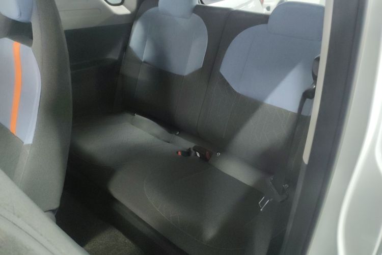 吉利银河 2024款 熊猫mini 200km 耐力熊中控内饰21