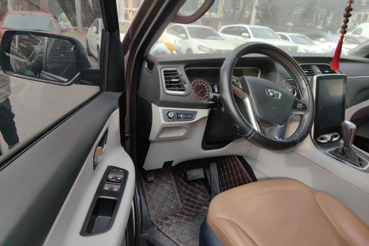 华颂7 2017款 2.0T 自动精英型中控内饰20