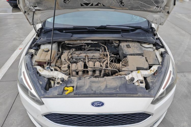 福特 福克斯 2015款 两厢 1.6L 自动风尚型机舱底盘24