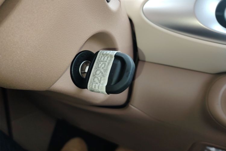 五菱汽车 宏光MINIEV 2025款 四门版 进阶款中控内饰11