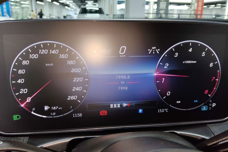 奔驰C级 2023款 改款二 C 260 L 运动版中控内饰14