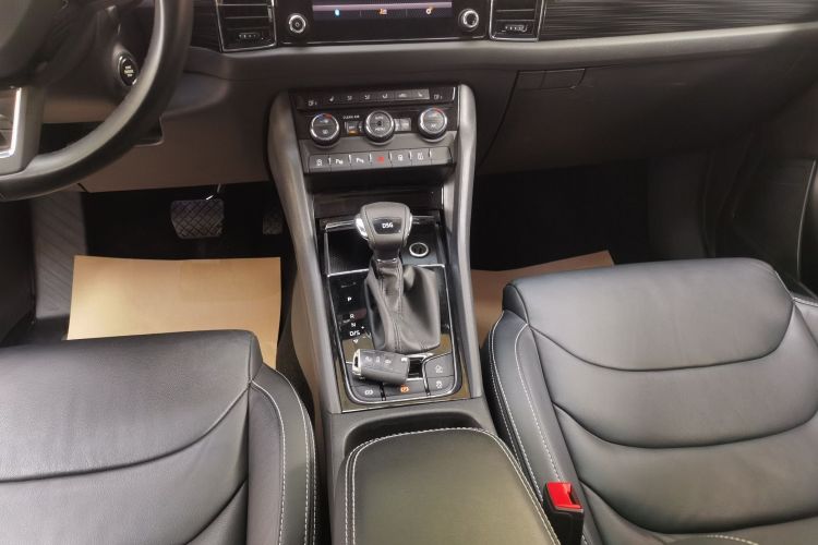 斯柯达 柯迪亚克 2018款 TSI380 7座四驱旗舰版中控内饰18