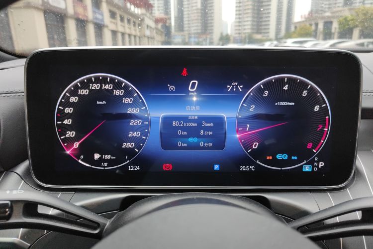 奔驰C级 2022款 C 200 L 运动版中控内饰14