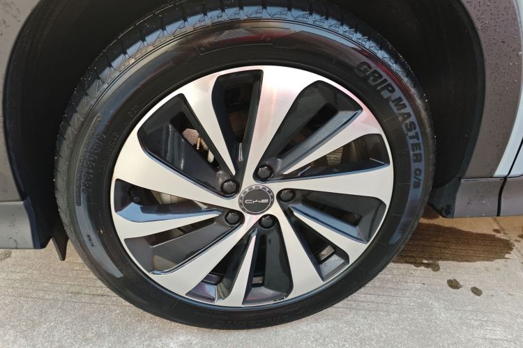 比亚迪 宋PLUS新能源 2023款 冠军版 DM-i 110KM 旗舰PLUS车身外观6007