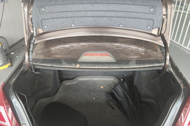 吉利汽车 金刚 2016款 1.5L 手动精英型局部细节23