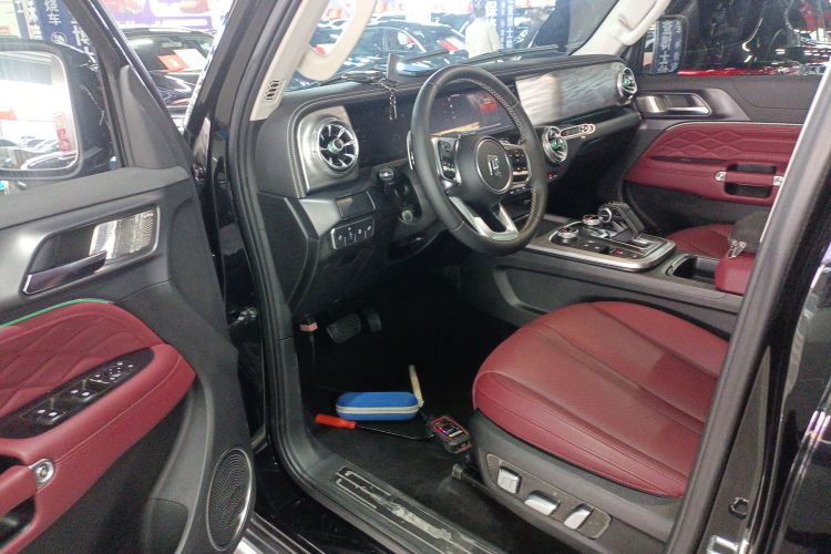 坦克300 2024款 2.0T 穿越者中控内饰20