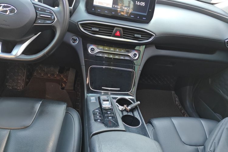 现代 胜达 2020款 380 TGDi 自动两驱GLS豪华版局部细节16