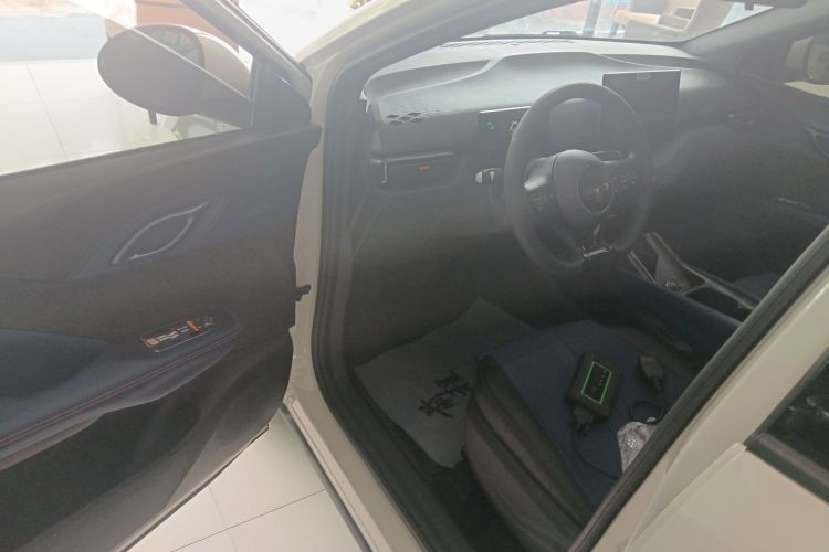 比亚迪 海鸥 2025款 智驾版 305km 活力版中控内饰20