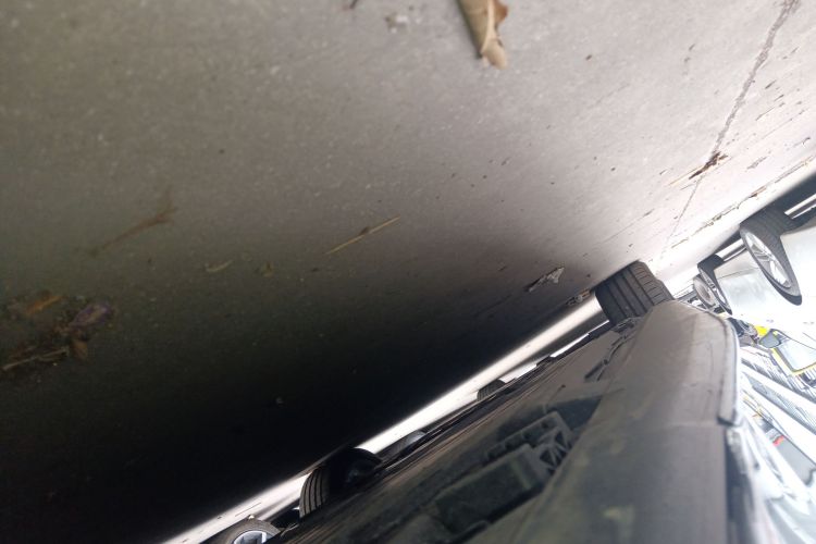 奔驰C级 2025款 C 260 L 运动版局部细节9002