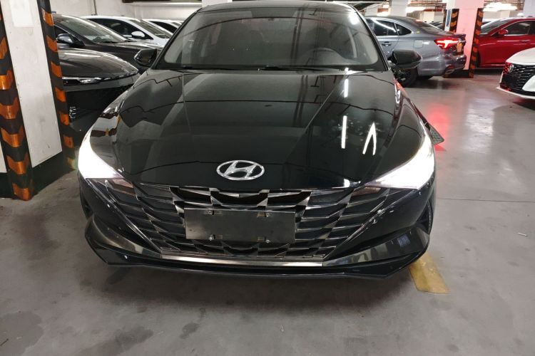 现代 伊兰特 2022款 1.5L CVT GLX精英版车身外观2