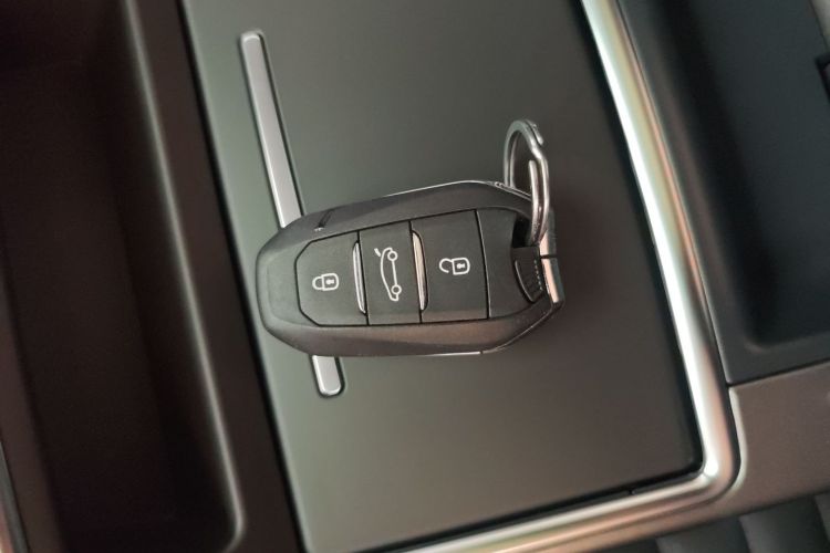 雪铁龙C6 2021款 400THP 舒适版中控内饰7001