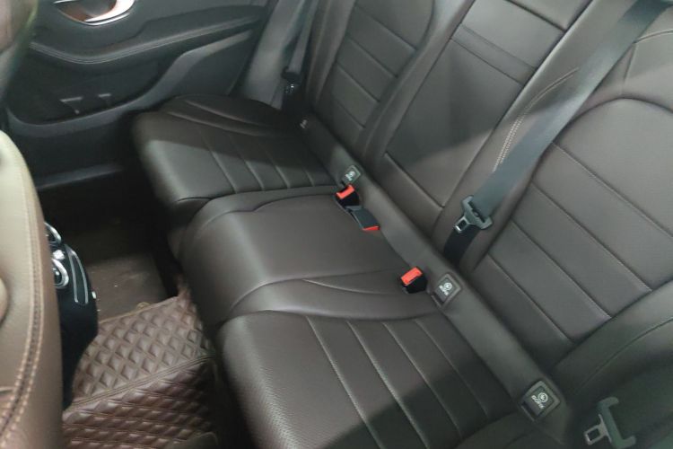 奔驰GLC 2020款 GLC 260 L 4MATIC 动感型中控内饰7004