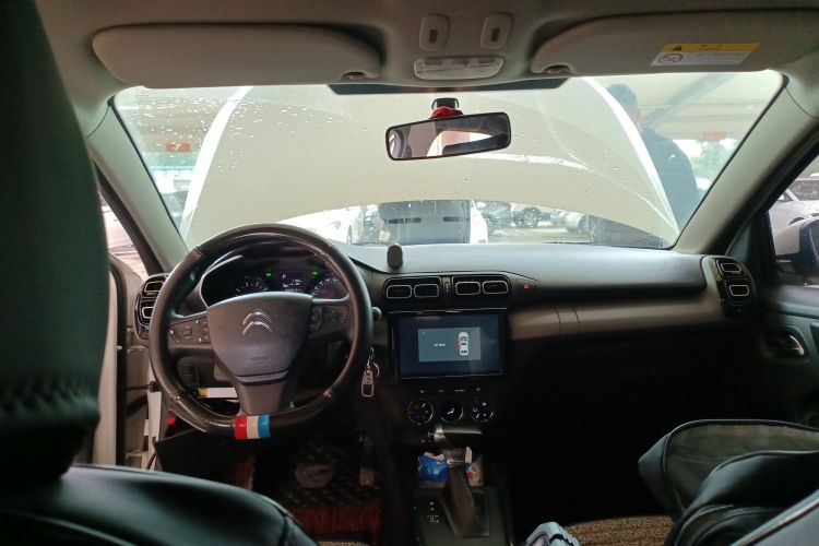 雪铁龙C3-XR 2019款 230THP DCT越领版中控内饰12