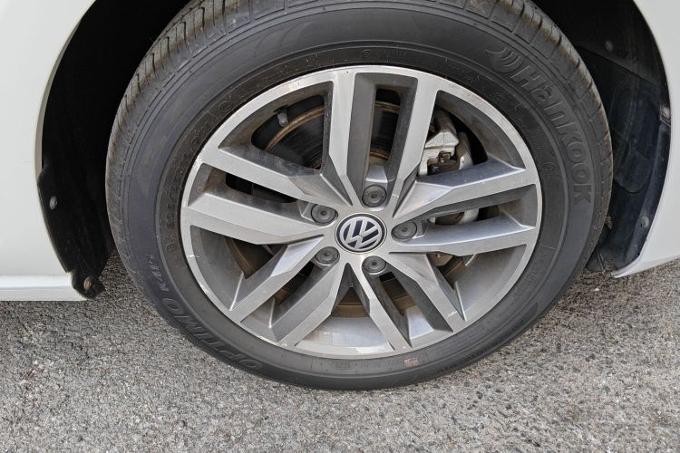 大众 高尔夫 2017款 230TSI 自动豪华百万辆纪念版车身外观10