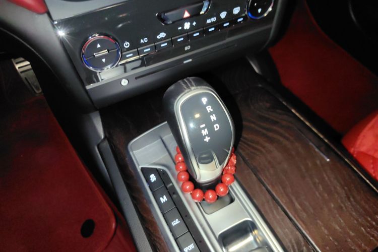 玛莎拉蒂 Ghibli 2014款 3.0T S中控内饰18