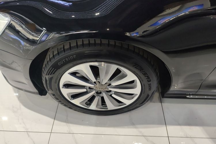 奥迪A6L 2017款 30 FSI 技术型车身外观6007