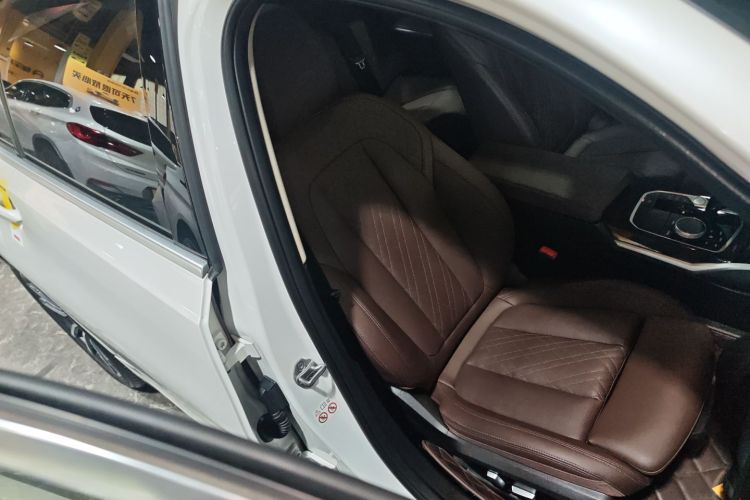 宝马3系 2022款 325Li M运动套装局部细节41