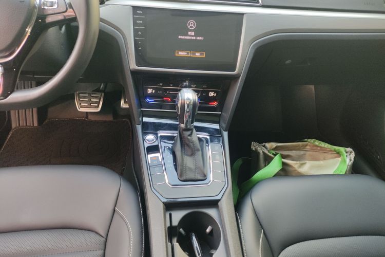 大众 凌渡 2021款 改款 280TSI DSG舒适版中控内饰18