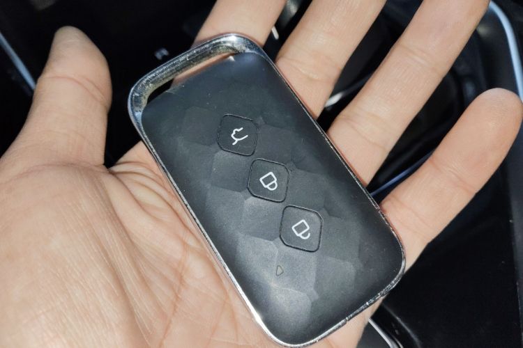 五菱汽车 五菱星辰 2022款 2.0L DHT电速款中控内饰11