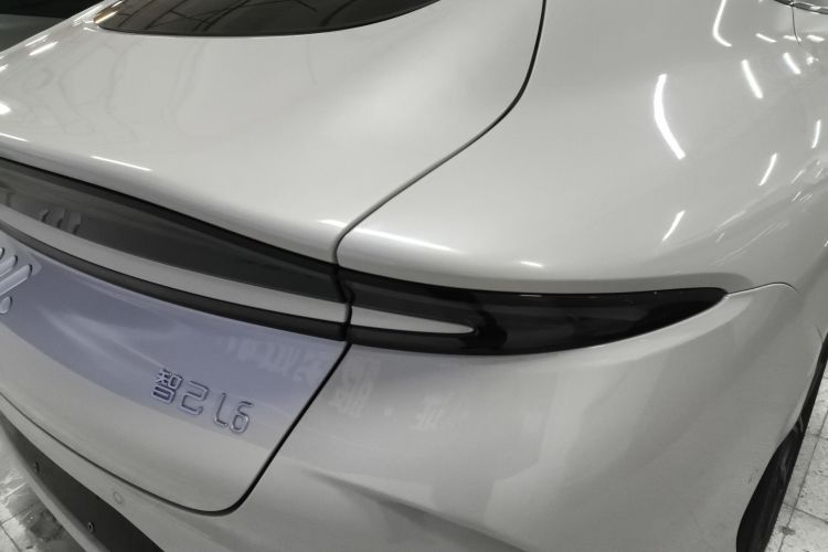 智己汽车 智己L6 2024款 Max 超强性能版车身外观6006