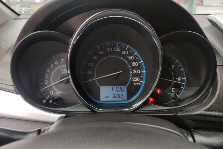 丰田 威驰 2014款 1.3L 手动型尚版中控内饰14