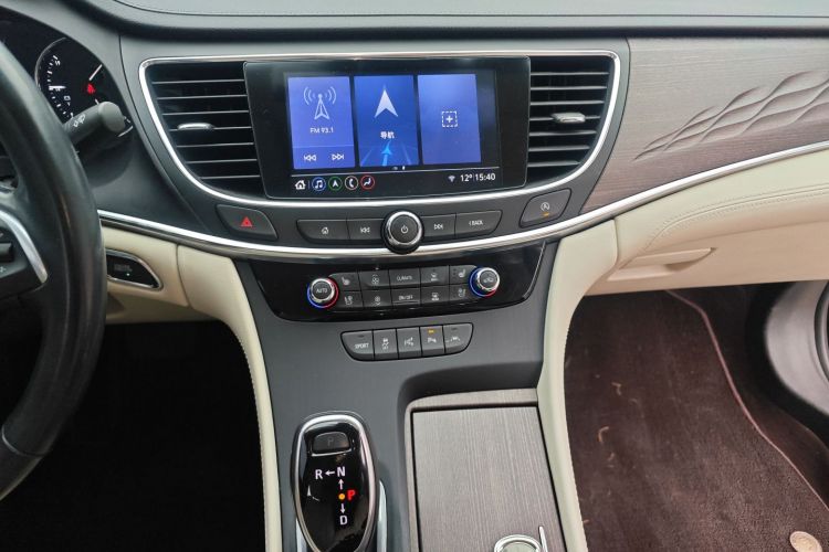 别克 君越 2022款 Avenir艾维亚 先享型中控内饰16