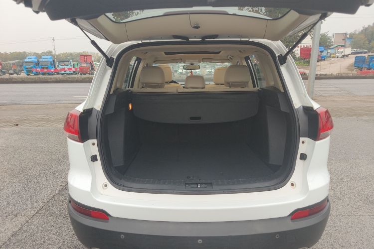 众泰 大迈X5 2017款 升级版 1.5T CVT地主型机舱底盘23